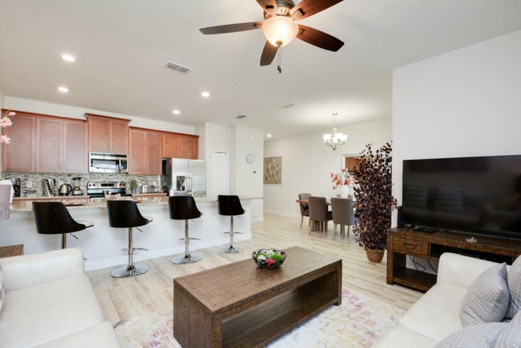 Pleasant House In Storey Lake Near Disney Kissimmee Exteriér fotografie